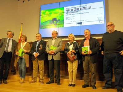 El llibre, editat per l'IEI, el regalarà el grup Segre als seus lectors en la diada de Sant Jordi.