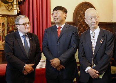 L'alcalde Ros ha presidit la recepció a la delegació universitària xinesa a la Paeria.