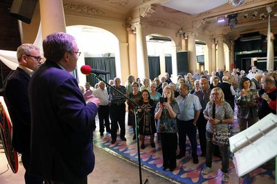 Tardes de Ball ha posat avui la mirada en la diada de Sant Jordi.