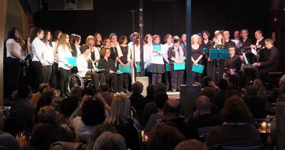 La Coral Sant Miquel ha interpretat les cançons de Lluís Llach.