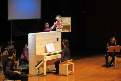 L'espectacle dóna a conèixer la vida del músic Enric Granados als més menuts.