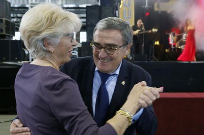 Ball de Festa Major amb la Gent Gran de Lleida, al pavelló 3 dels Camps Elisis.