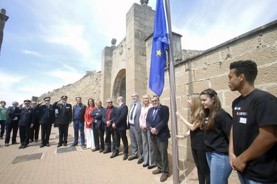 L'hissada de la bandera..