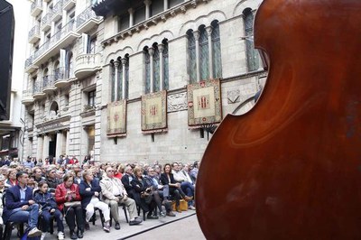L'alcalde Ros ha saludat els membres de la banda i el seu director, Amadeu Urrea.