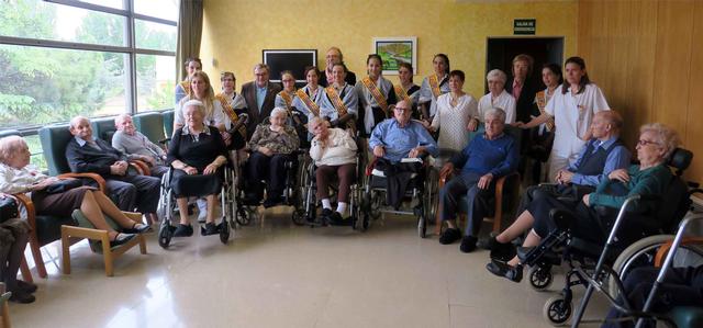 Els residents s'han volgut fer una foto com a record