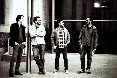 Islàndia Nunca Quema presentaran dissabte Applause al Cafè del Teatre.