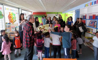 La festa ha continuat amb berenar i la música del discjòquei Xavi Wilson.