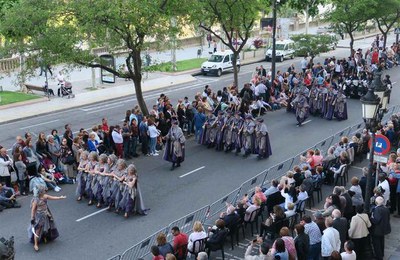 La desfilada ha estat un dels actes grans de la Festa de Moros i Cristians.