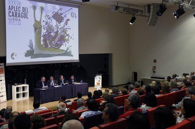 L'alcalde Ros ha participat en l'acte d'obertura de la Setmana Cultural de l'Aplec, amb el pregó i el lliurament del Caragol Bover i Llimac.