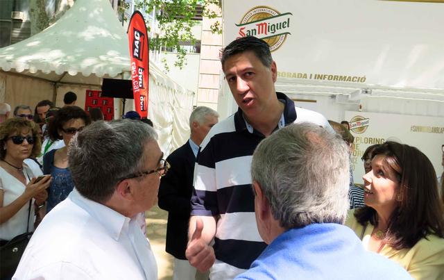 L'alcalde ha saludat Xavier García Albiol, quan aquest arribava a l'Aplec