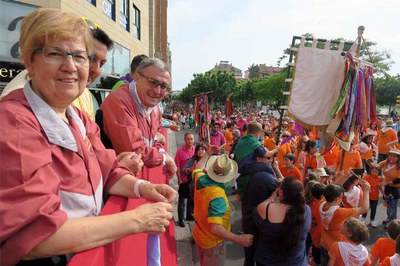 La trobada d'ambdues cercaviles ha estat davant el monument a Indíbil i Mandoni.
