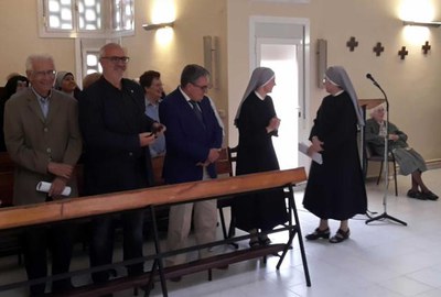 Junt amb el paer en cap, també hi han assistit l'arquitecte Ramon Maria Puig i el director de Treball i Assumptes Socials, Joan Santacana.