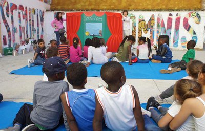 Alumnes de l’INS Ronda han dinamitzat el Centre Històric amb activitats per a infants i joves.