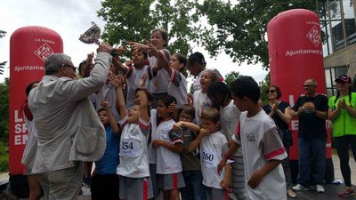 El tinent d'alcalde Joan Gómez ha donat la sortida i ha lliurat els trofeus als guanyadors.