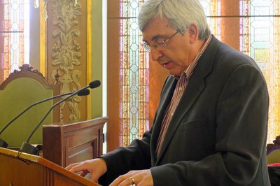 José Maria Rubio, en representació de la Federació d’Hostaleria de Lleida, en la sessió plenària sobre el model comercial a Lleida.