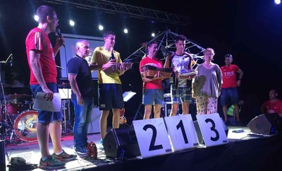 En finalitzar la cursa, s'han lliurat els premis als guanyadors.