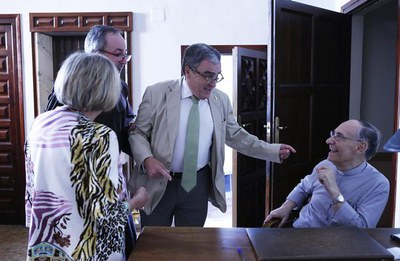 Mn. Joan Mora ha estat un dels preveres concelebrants de l'eucaristia.