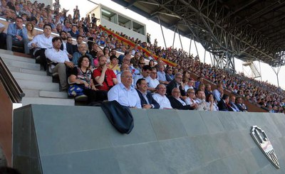 La tinent d'alcalde Montse Mínguez ha representat avui l'alcalde que ha promès ser diumenge a Sevilla.