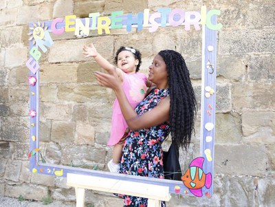La plaça de la Mitja Lluna de la Seu Vella ha acollit la cloenda amb moltes activitats i jocs per a la canalla.