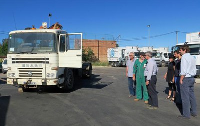 La Paeria cedeix 7 vehicles en desús a l'associació Casal d’Amics de Cuba.
