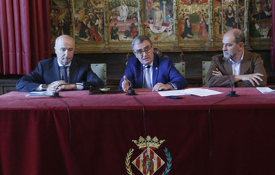 L’alcalde de Lleida, Àngel Ros, ha agraït a CaixaBank la seva implicació en el patrocini de diferents esdeveniments de Fira de Lleida.