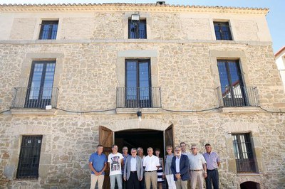 La Paeria treballarà el potencial turístic de la Casa Gran de Sucs en el Pla d’Ordenació Urbanística.