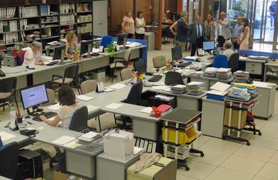 Visita de l'alcalde Ros a les instal·lacions de la Coell, a la rambla de Ferran, on s'instal·laria l'OMAC.