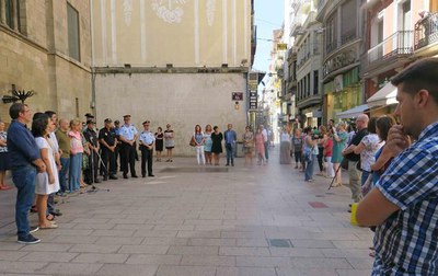 Lleida se solidaritza amb el poble italià i condemna la mort d’una jove lleidatana a Salou.