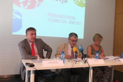 El Teatre de la Llotja continua la seva aposta per atansar la cultura a tota la ciutadania amb una àmplia oferta cultural de gran qualitat i per a to….