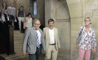 L'alcalde, Àngel Ros, Jordi Sànchez, president de l'ANC i la 1a tinent d'alcalde Montse Mínguez..