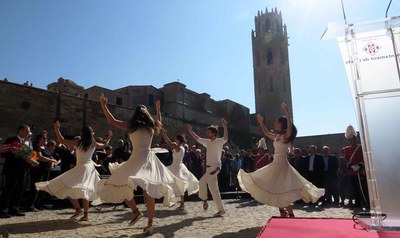 L'Esbart Dansaire del Sícoris ha fet un ball d'homenatge abans d'iniciar-se l'acte.