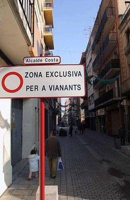 Un dels nous senyals a Alcalde Costa.