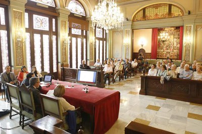 L'alcalde Ros ha presentat l'estudi al Saló de Sessions de la Paeria, amb la tinent d'alcalde Sara Mestres i els regidors Rosa Maria Salmeron, José L….