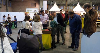 El paer en cap ha visitat la 'babyteca' de la fira cervesera.