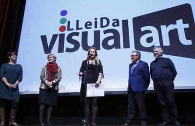 En l’acte inaugural de la Mostra, el paer en cap ha lliurat el III Premi Lleida Visual Art a Alba Sotorra pel projecte Amazones.