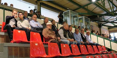 L'alcalde Ros ha fet costat a la directiva del Llista i ha animat des de la llotja a l'equip lleidatà.