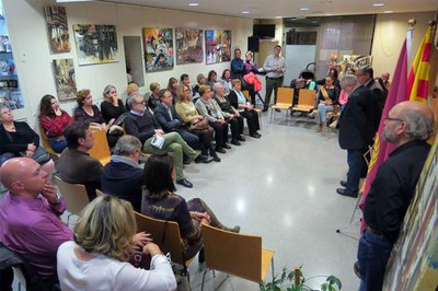 La sala de l'estatge social s'ha omplert de públic en l'acte de cloenda.