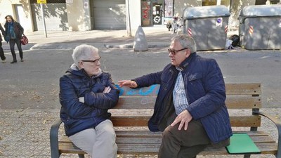 El tinent d'alcalde i el delegat del Front Polisari a Catalunya, Oulad Moussa, en un recés de la Conferència.