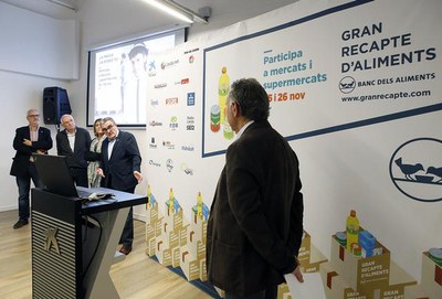 L'alcalde Ros ha participat en la presentació del Gran Recapte d'Aliments, que tindrà lloc els dies 25 i 26 de novembre.