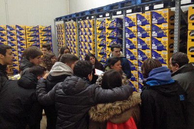 Alumnes de la UdL han conegut les instal·lacions i el funcionament de la comercialització dels aliments del Mercat Central de la mà d’un operador que….