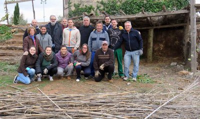 De bon matí, els voluntaris han començat els preparatius per tenir-ho enllestit el dia de Nadal.