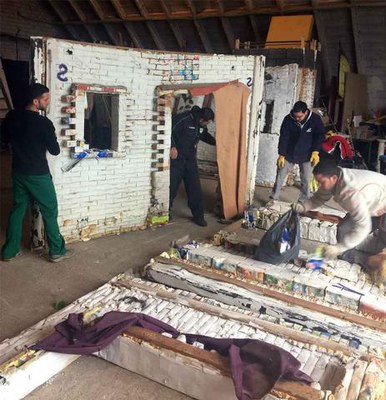 Els materials de construcció que s'utilitzen són tots productes del reciclatge.