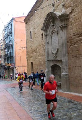 El carrer Cavallers ha estat el tram més dur, quan els atletes ja duien més de 9 km a les seves cames.