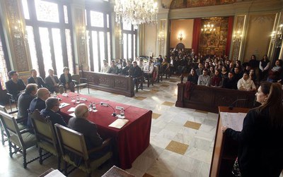 El Saló de Sessions de la Paeria ha acollit aquest dijous el lliurament de diplomes als alumnes que han participat en els programes de l'IMO.