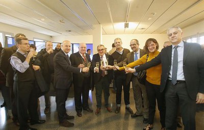 Les autoritats, directius i representants del Parc Científic..