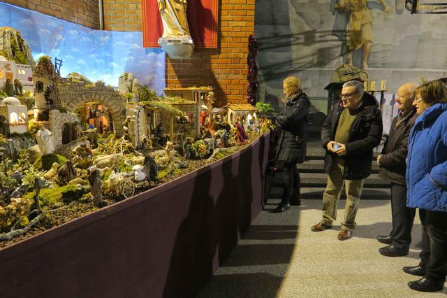 Virgilio de l'Olmo cada any introdueix una nova peça al pessebre, la qual cosa fa que aquest creixi any rere any