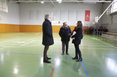 Ros ha visitat també les millores acústiques que ha realitzat l’Ajuntament de Lleida al pavelló municipal de Cappont.