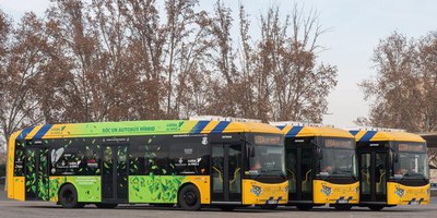 Els nous autobusos híbrids són tots accessibles amb pis baix fet que permet que hi puguin pujar amb més facilitat les persones amb problemes de mobil….