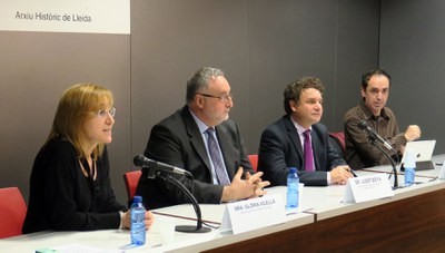 El director de Patrimoni i el president de La Mañana han signat el document de cessió.