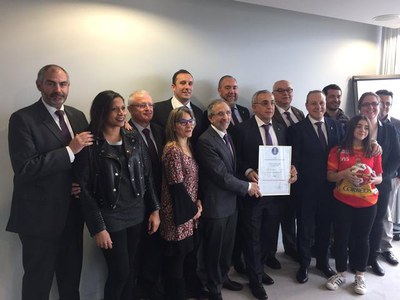 Nova foto de família.